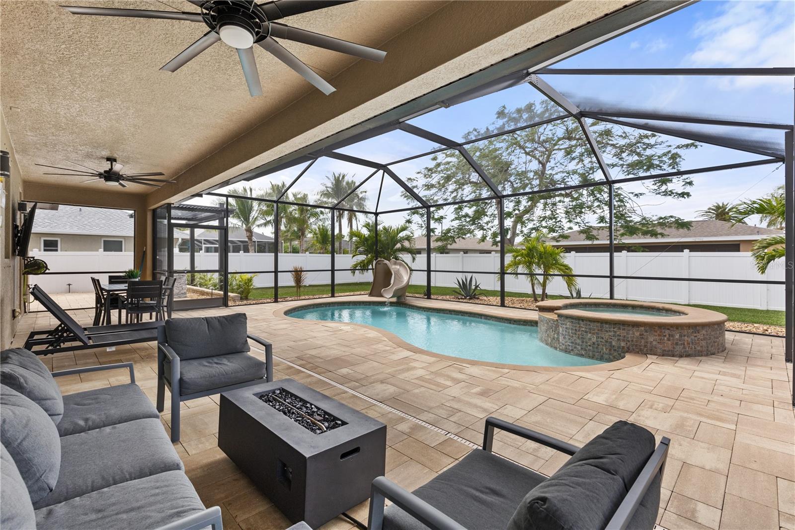 3754 SE 6TH AVE, CAPE CORAL, FL, 33904