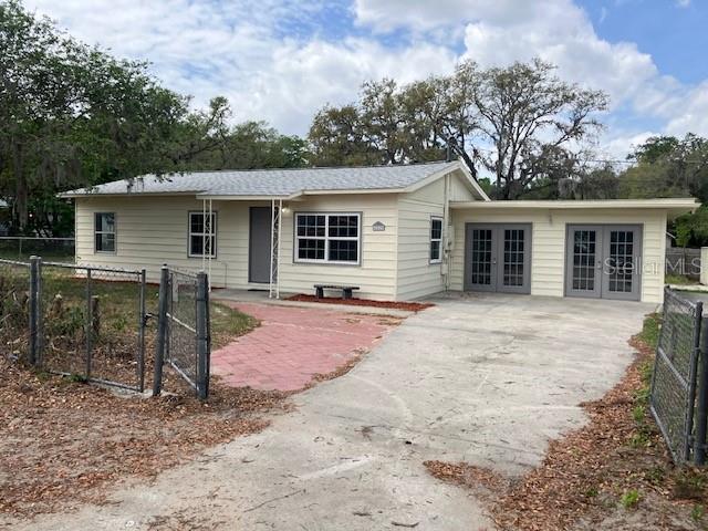 1219 SNOWBERGER AVE, LEESBURG, FL, 34748