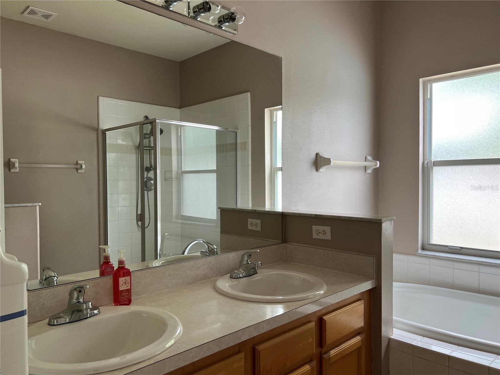 2000 RAYMOND DR, ST CLOUD, FL, 34769