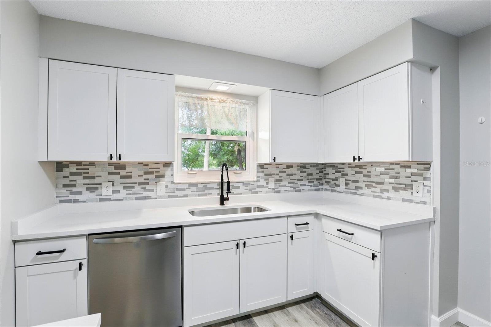 916 SPANISH LN, DELAND, FL, 32720