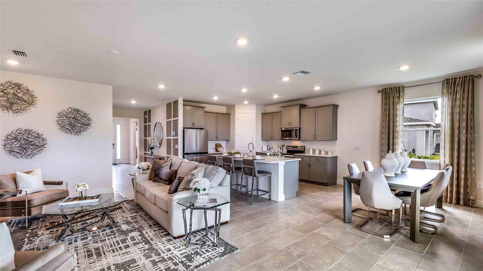 17917 TAVERNSIDE TRL, LAKEWOOD RANCH, FL, 34211