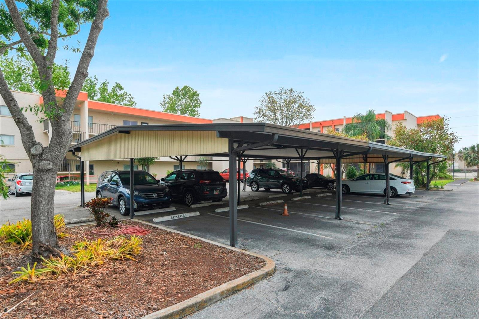 1130 N LAKE PARKER AVE #E136, LAKELAND, FL, 33805