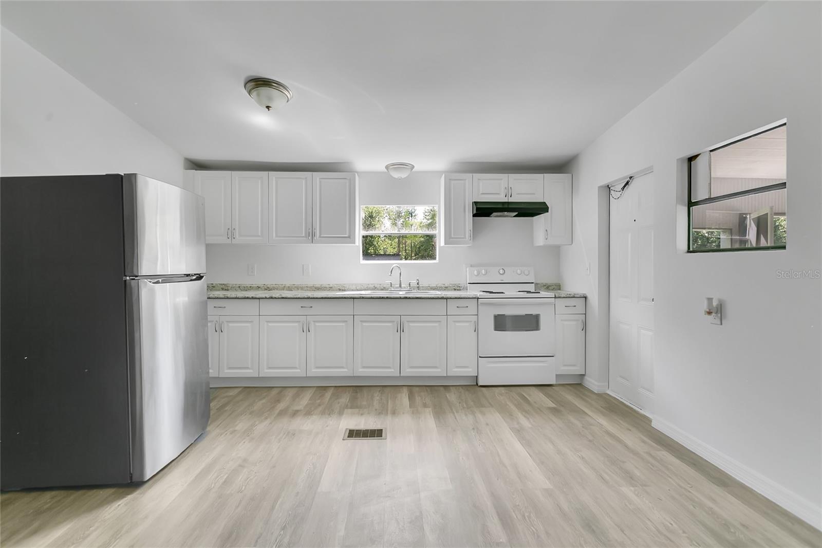 9723 COSTINE MEADOWS DR, LAKELAND, FL, 33809