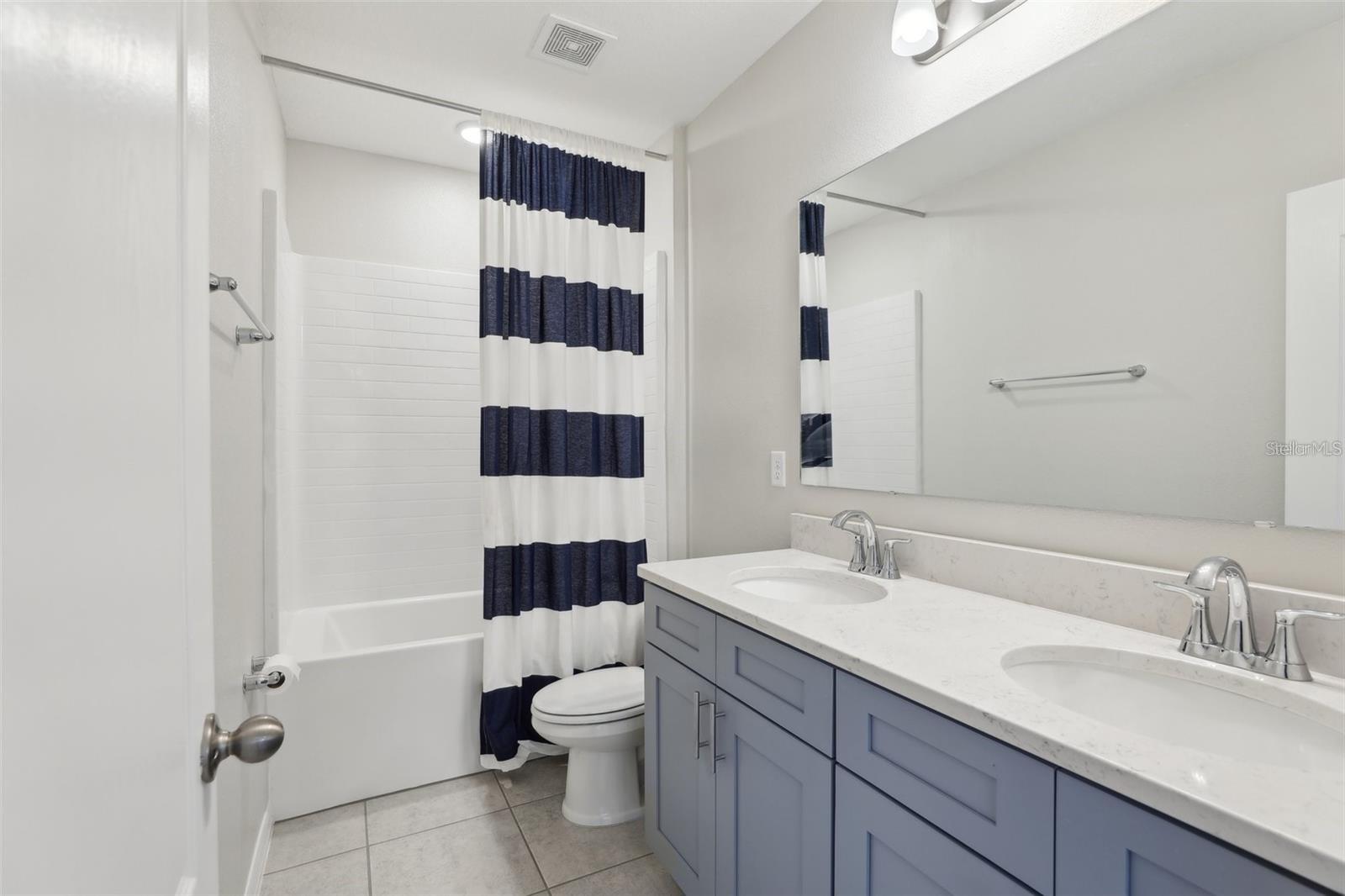 2410 PARK AVE, INDIAN LAKE ESTATES, FL, 33855
