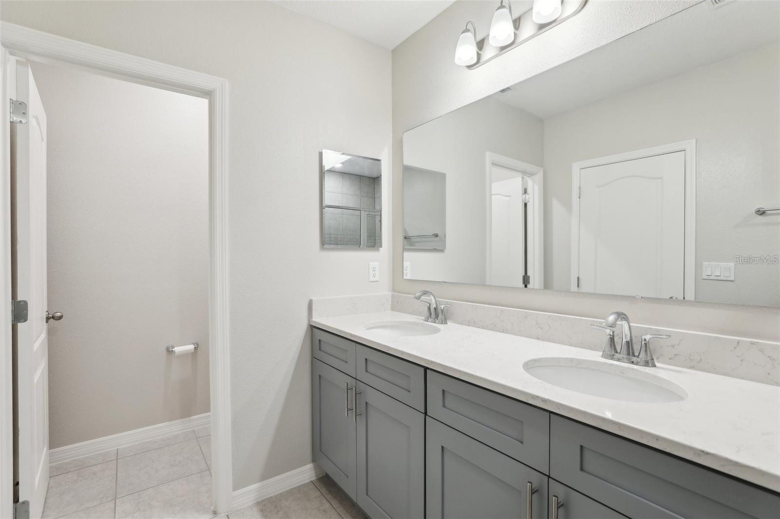 2410 PARK AVE, INDIAN LAKE ESTATES, FL, 33855