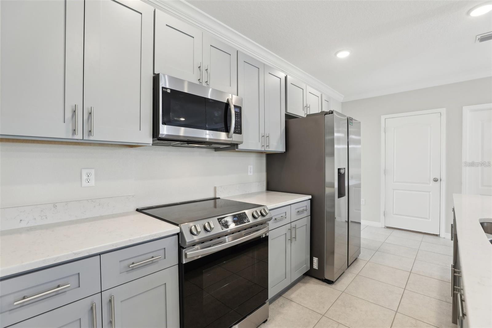 2410 PARK AVE, INDIAN LAKE ESTATES, FL, 33855