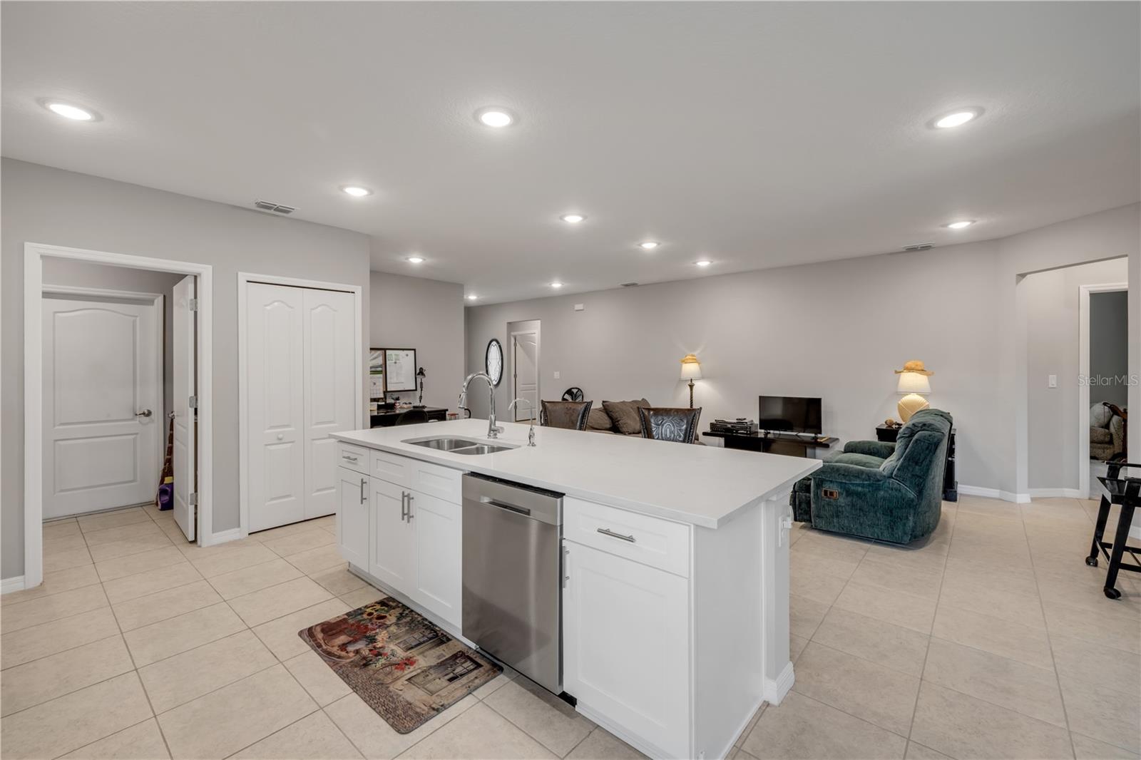 703 VOLCO RD, EDGEWATER, FL, 32141