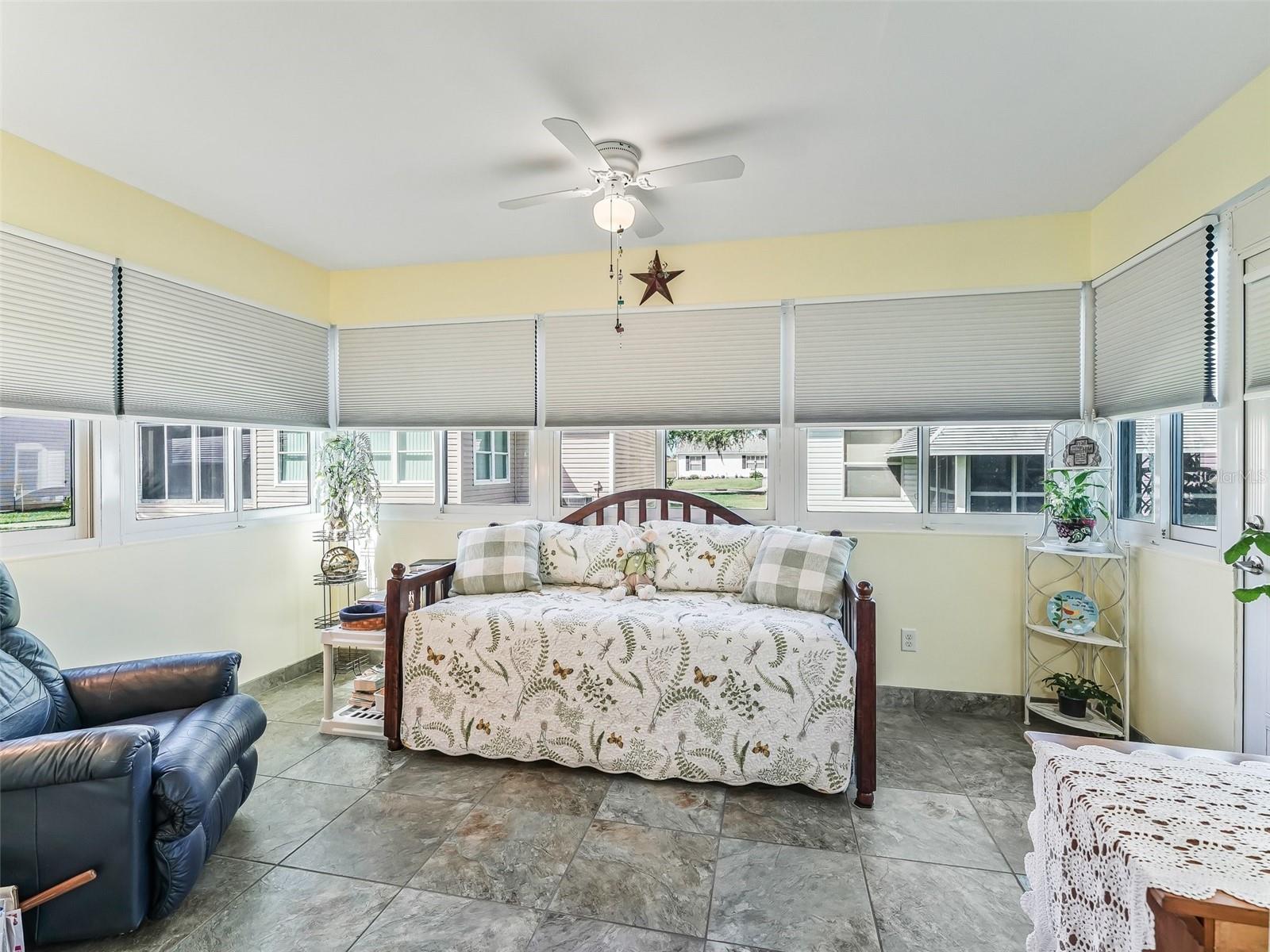 530 VALENCIA PL, THE VILLAGES, FL, 32159
