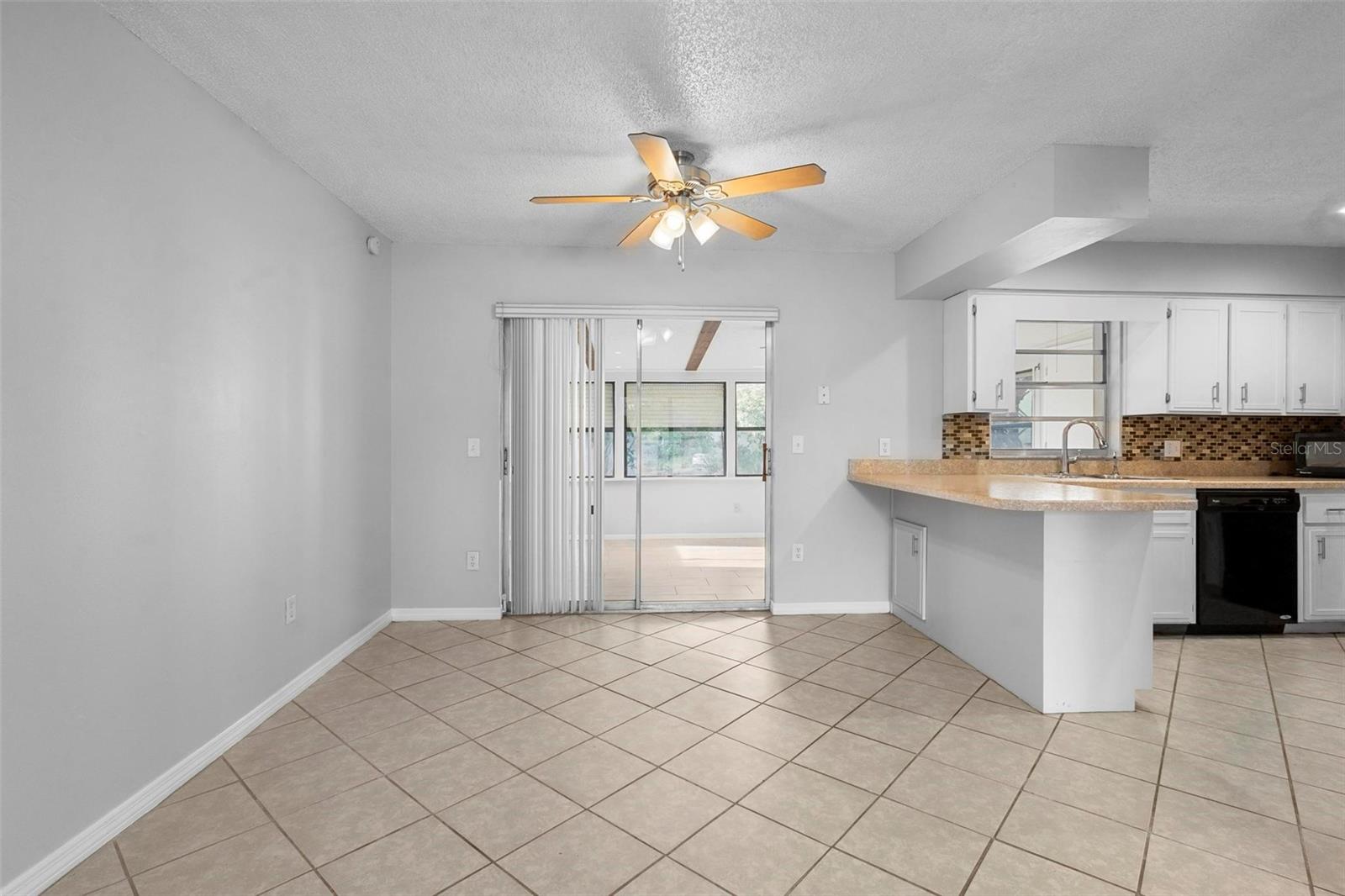 265 S FAIRBAIRN DR, DELTONA, FL, 32725
