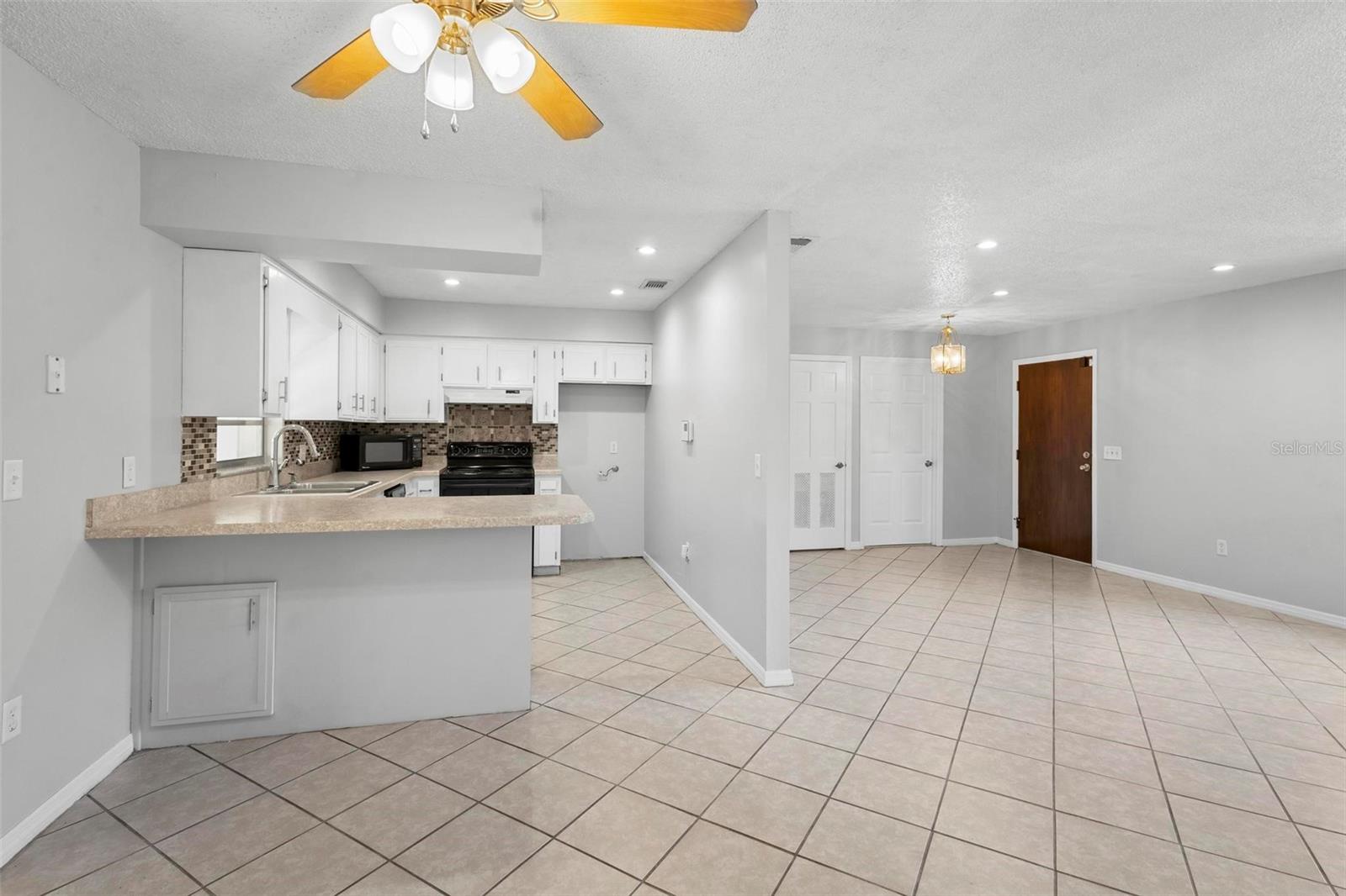 265 S FAIRBAIRN DR, DELTONA, FL, 32725