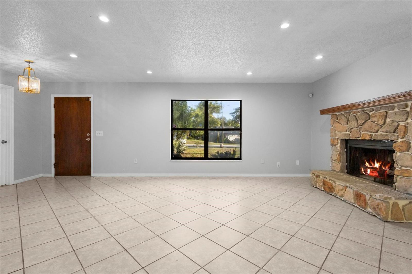 265 S FAIRBAIRN DR, DELTONA, FL, 32725