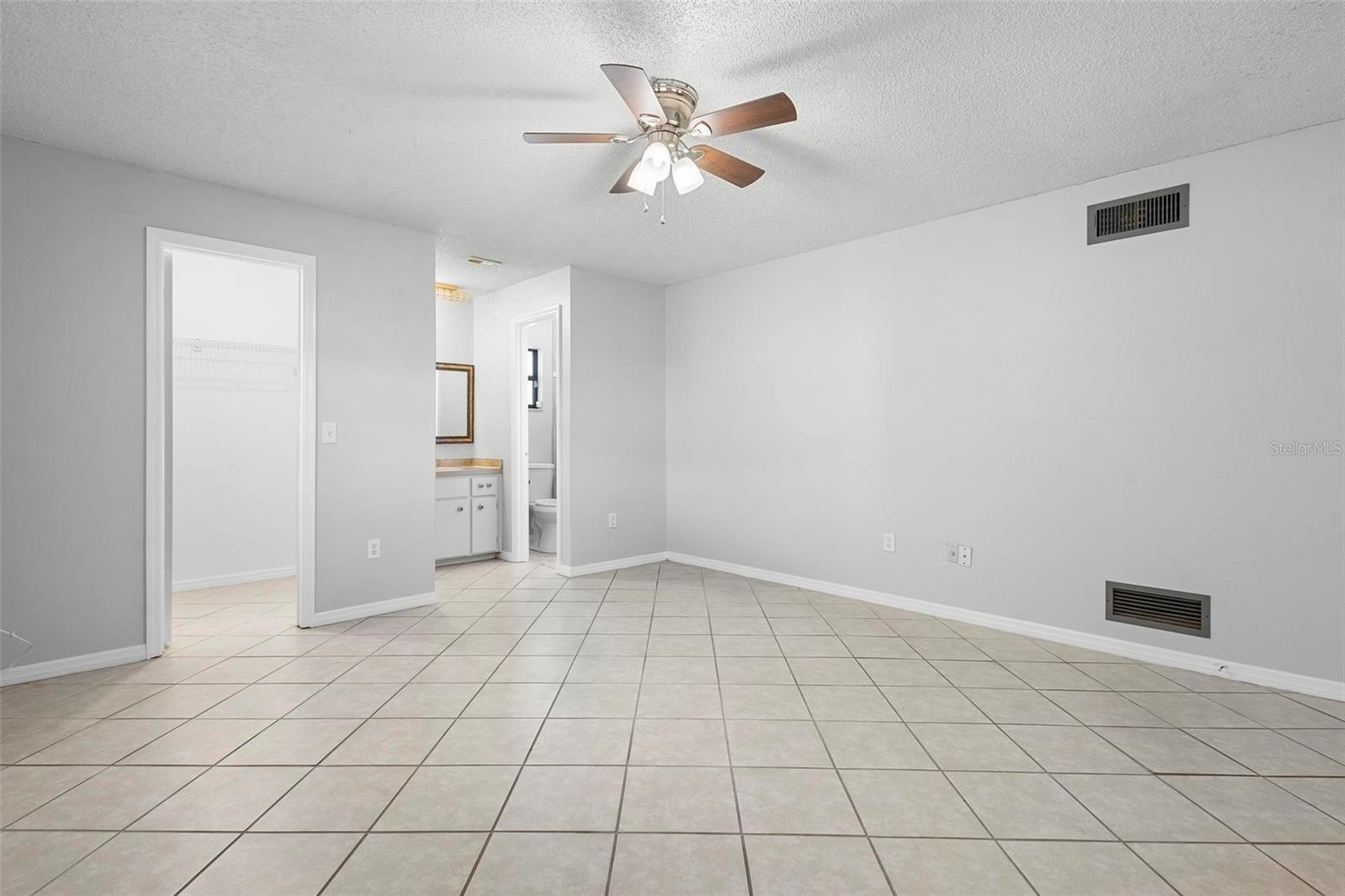 265 S FAIRBAIRN DR, DELTONA, FL, 32725