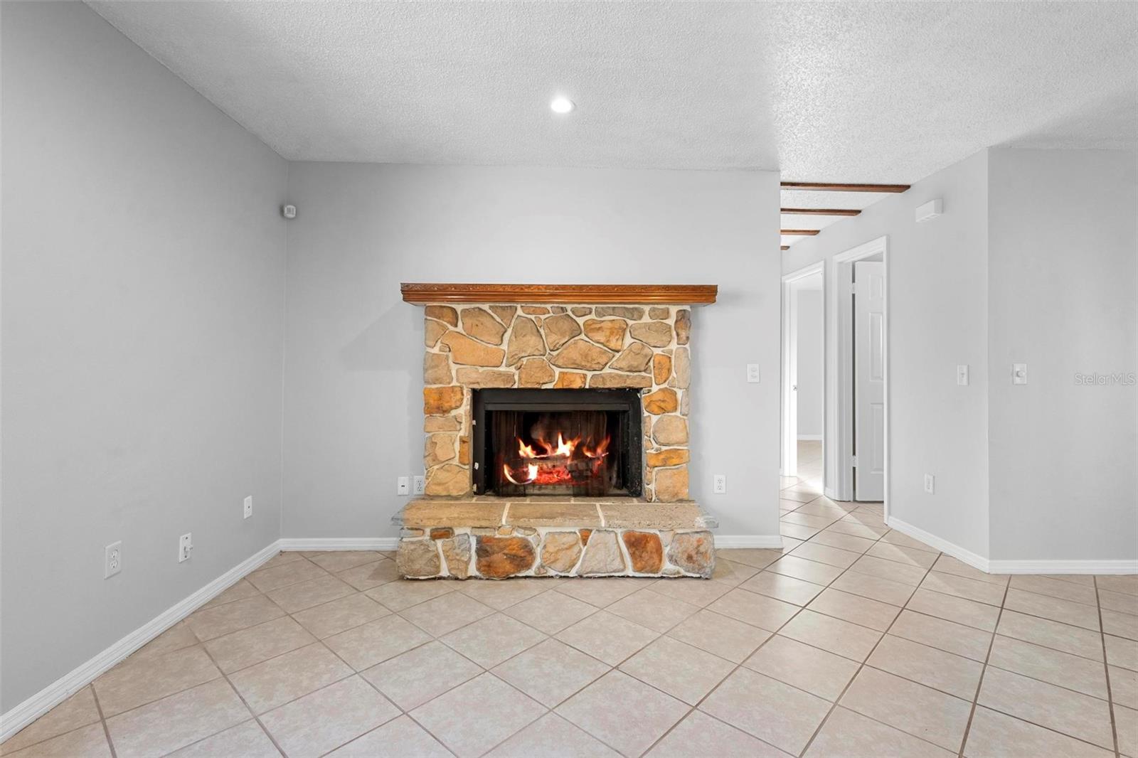 265 S FAIRBAIRN DR, DELTONA, FL, 32725