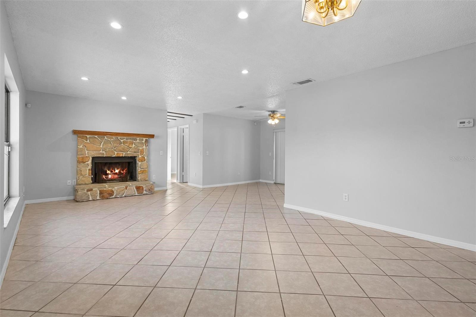 265 S FAIRBAIRN DR, DELTONA, FL, 32725