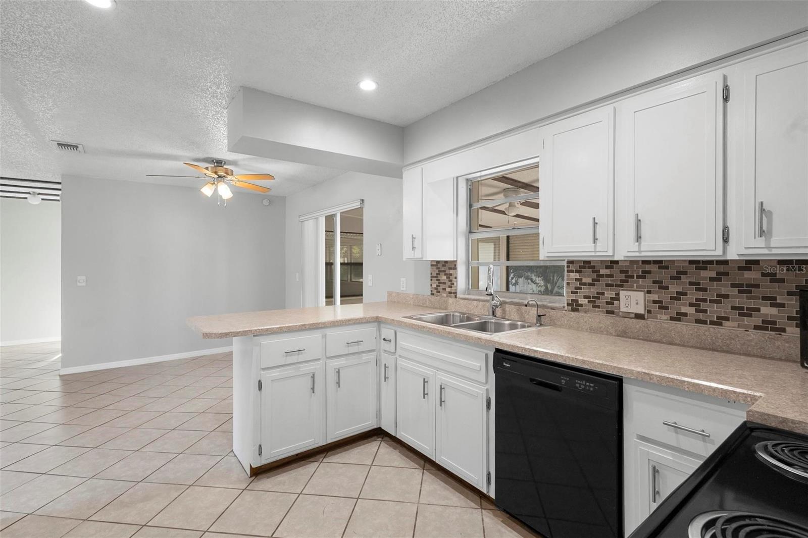 265 S FAIRBAIRN DR, DELTONA, FL, 32725