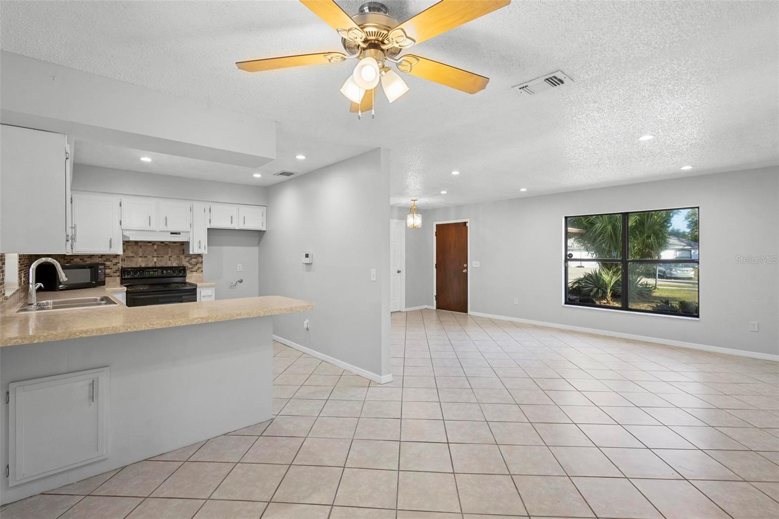 265 S FAIRBAIRN DR, DELTONA, FL, 32725