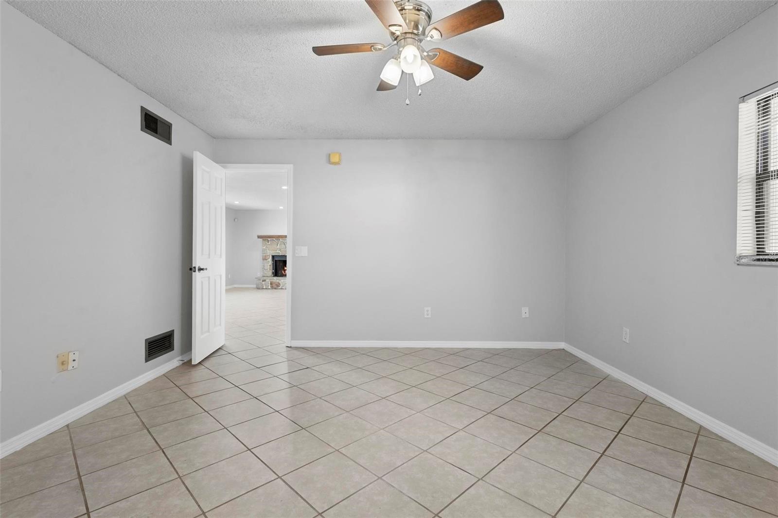 265 S FAIRBAIRN DR, DELTONA, FL, 32725