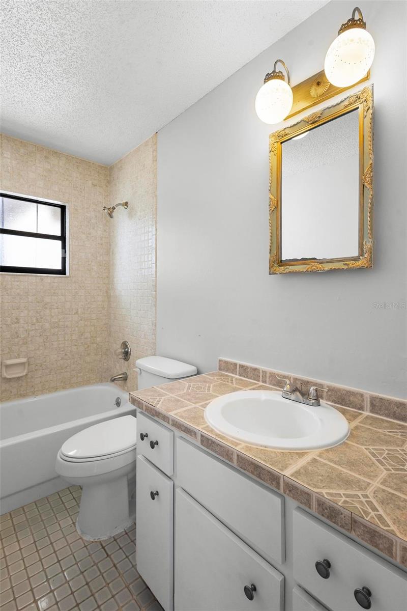 265 S FAIRBAIRN DR, DELTONA, FL, 32725