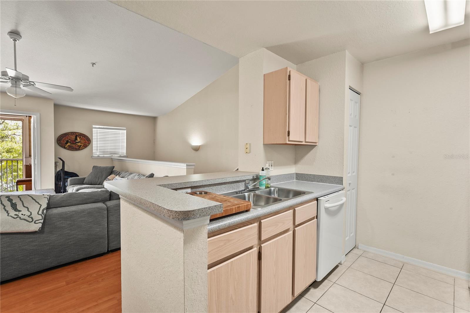 8821 MANOR LOOP #205, LAKEWOOD RANCH, FL, 34202