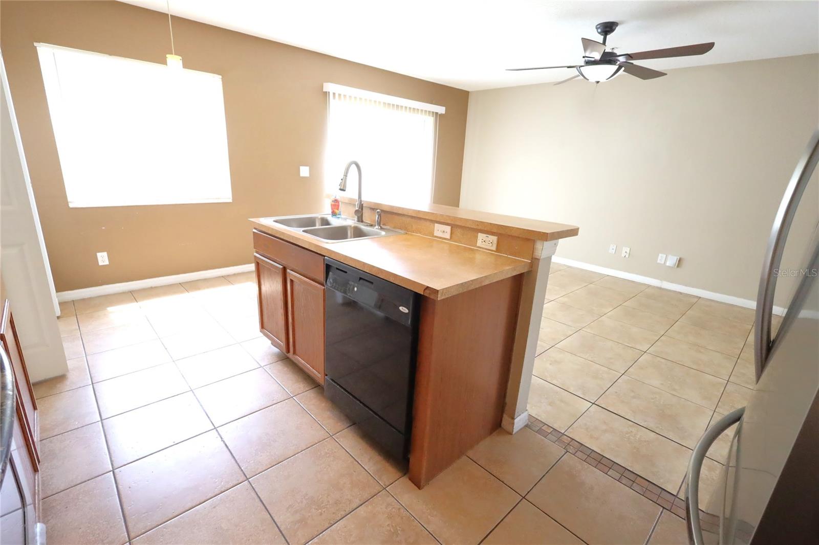 154 GLOWING PEACE LN #129, ORLANDO, FL, 32824