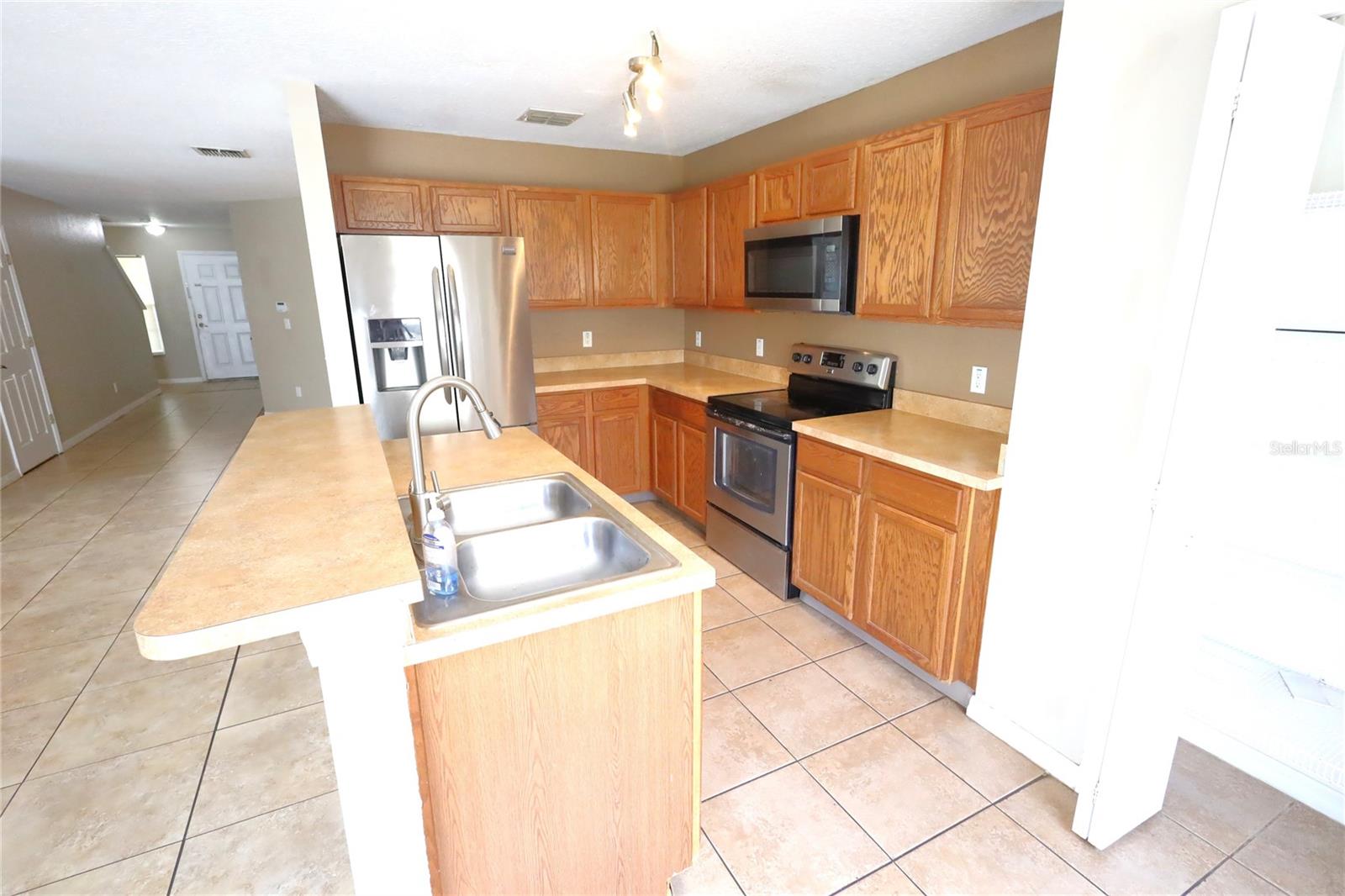 154 GLOWING PEACE LN #129, ORLANDO, FL, 32824