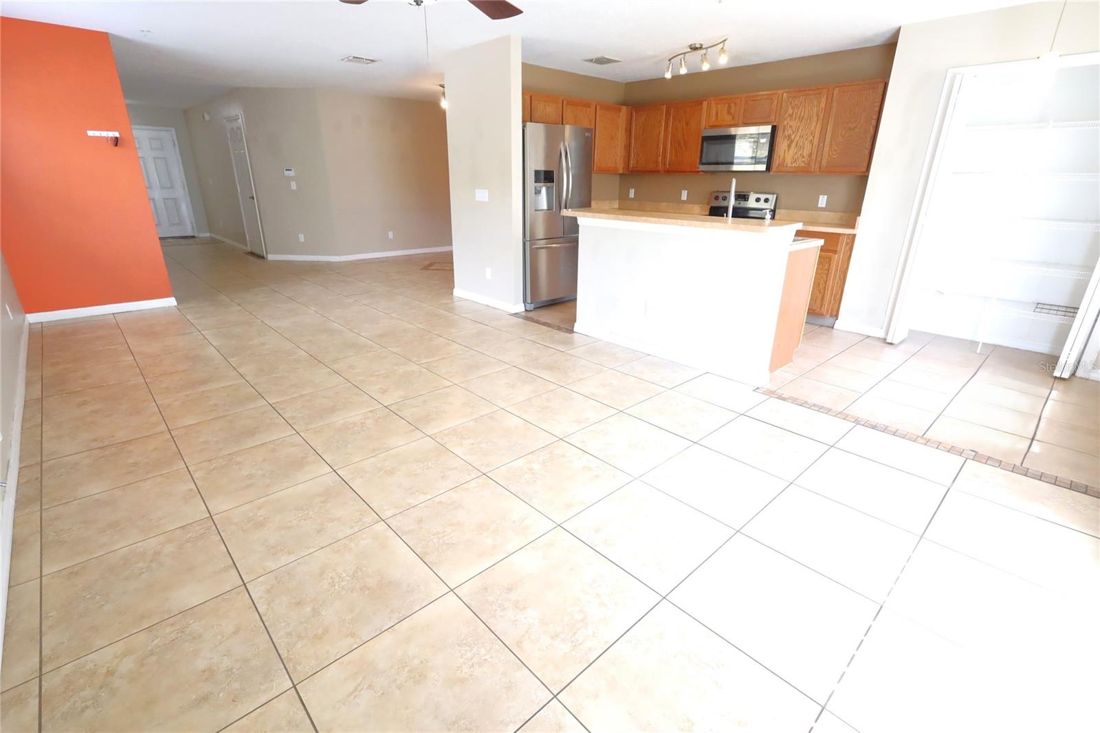 154 GLOWING PEACE LN #129, ORLANDO, FL, 32824