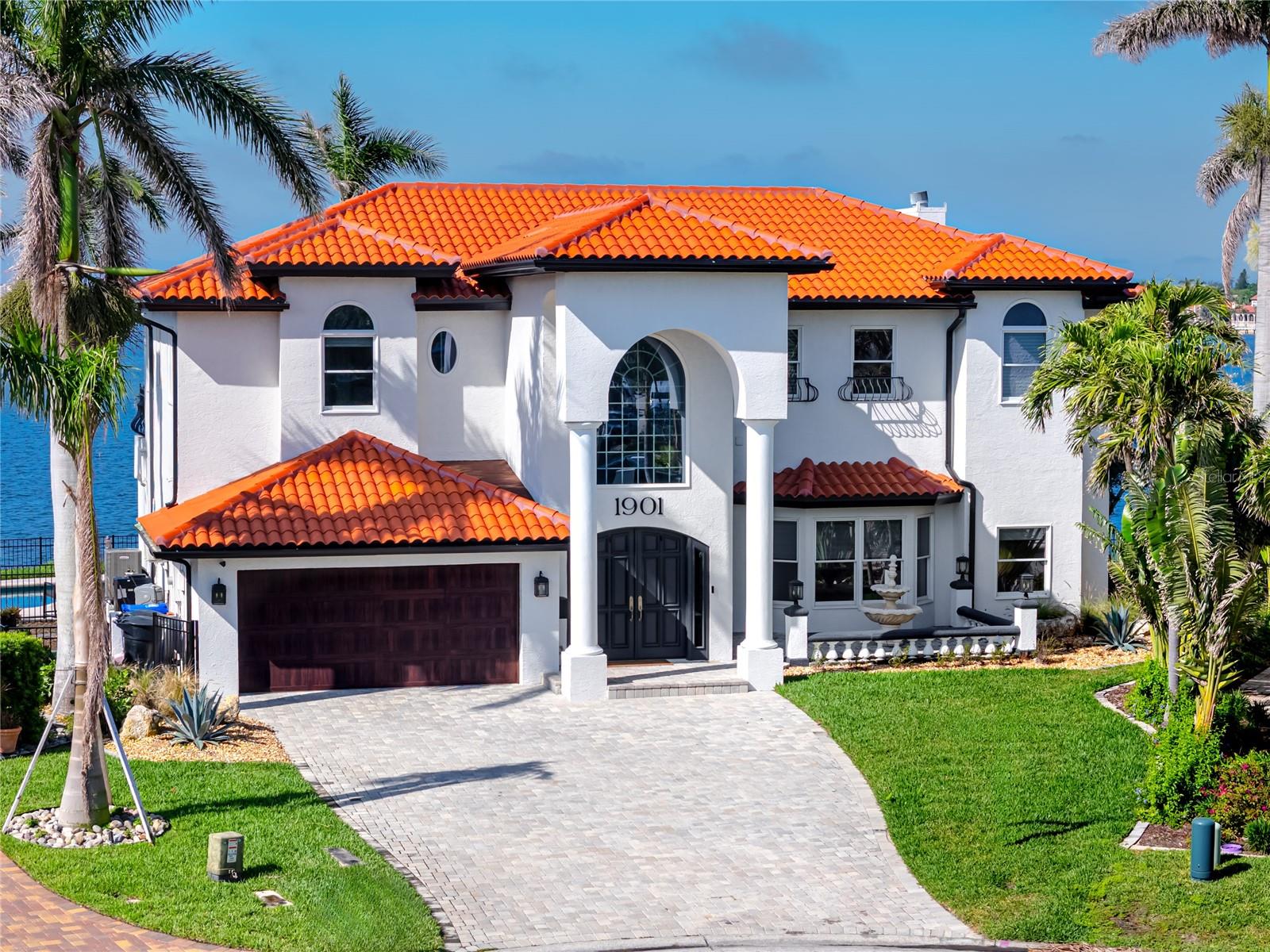 1901 CAROLINA AVE NE, ST PETERSBURG, FL, 33703