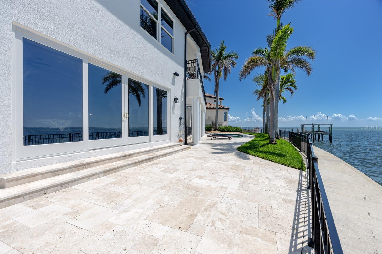 1901 CAROLINA AVE NE, ST PETERSBURG, FL, 33703