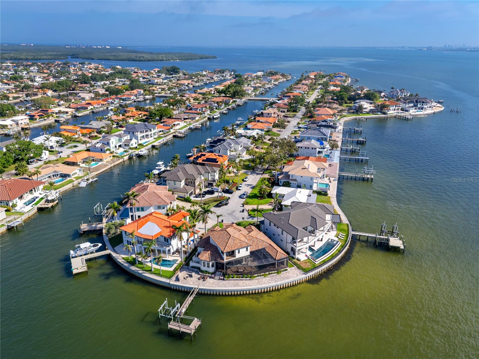 1901 CAROLINA AVE NE, ST PETERSBURG, FL, 33703