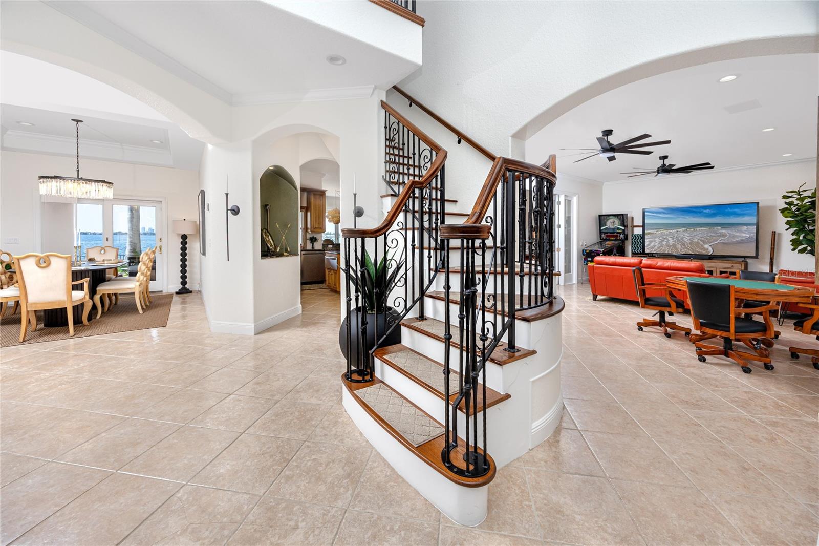 1901 CAROLINA AVE NE, ST PETERSBURG, FL, 33703