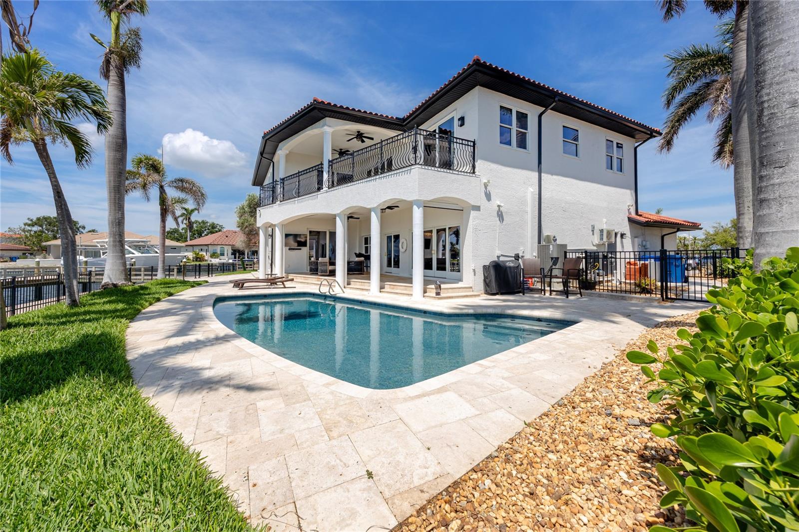 1901 CAROLINA AVE NE, ST PETERSBURG, FL, 33703