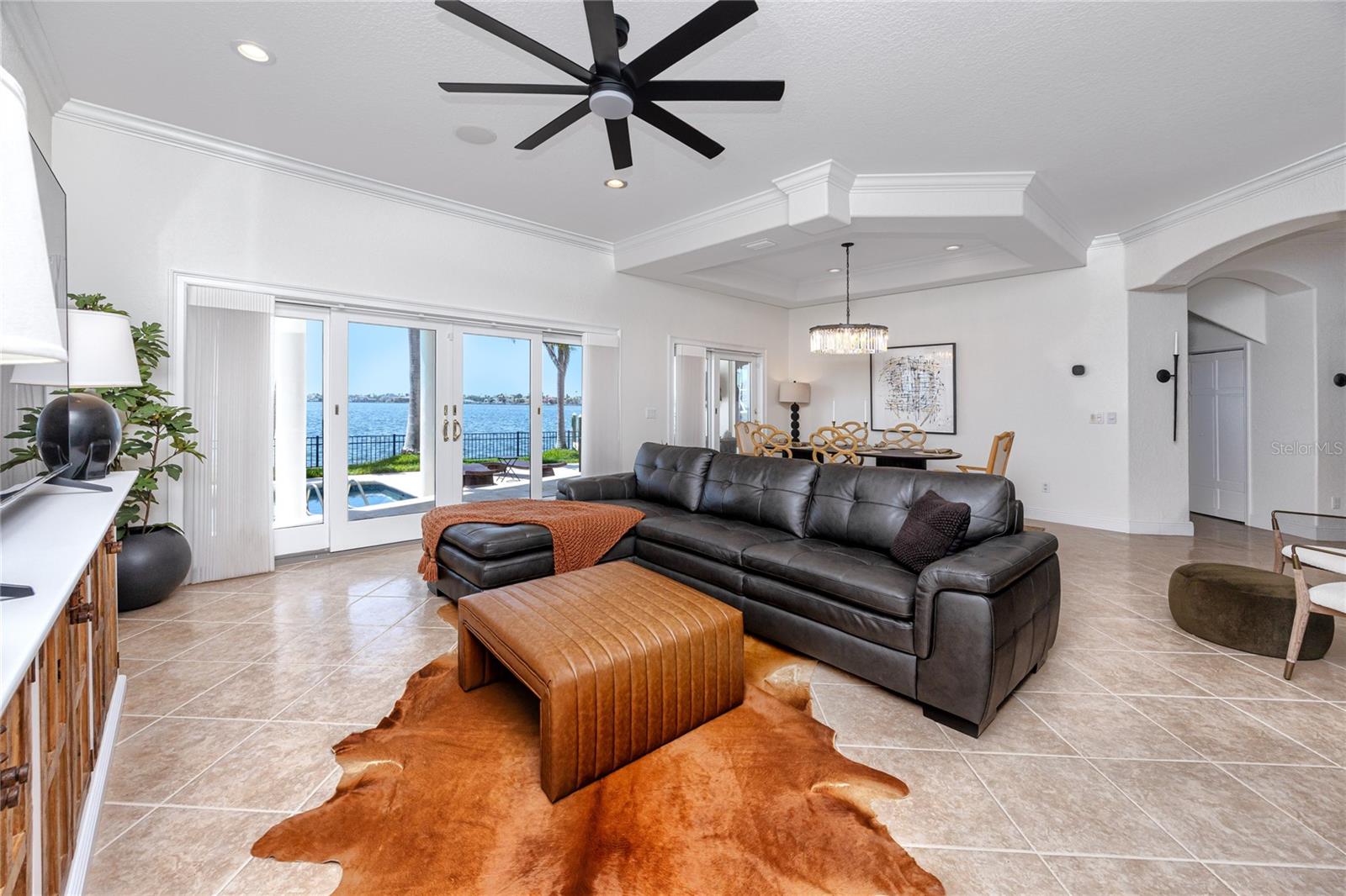 1901 CAROLINA AVE NE, ST PETERSBURG, FL, 33703