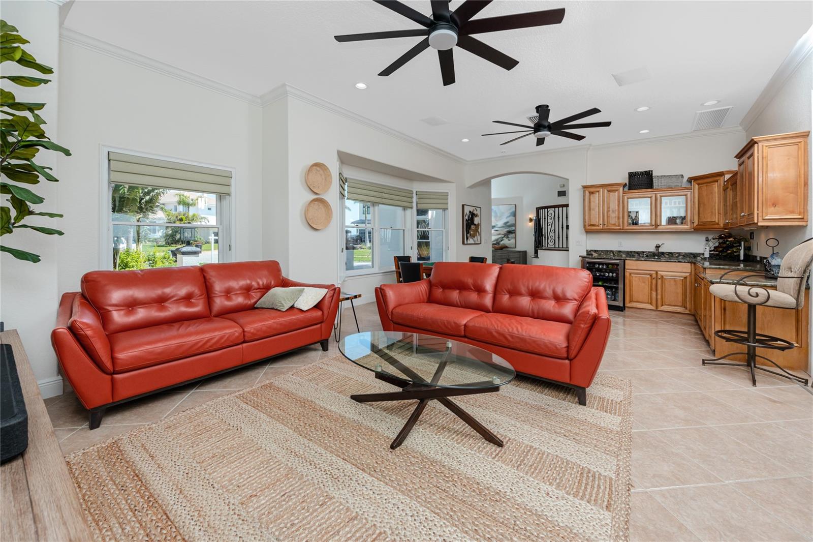 1901 CAROLINA AVE NE, ST PETERSBURG, FL, 33703