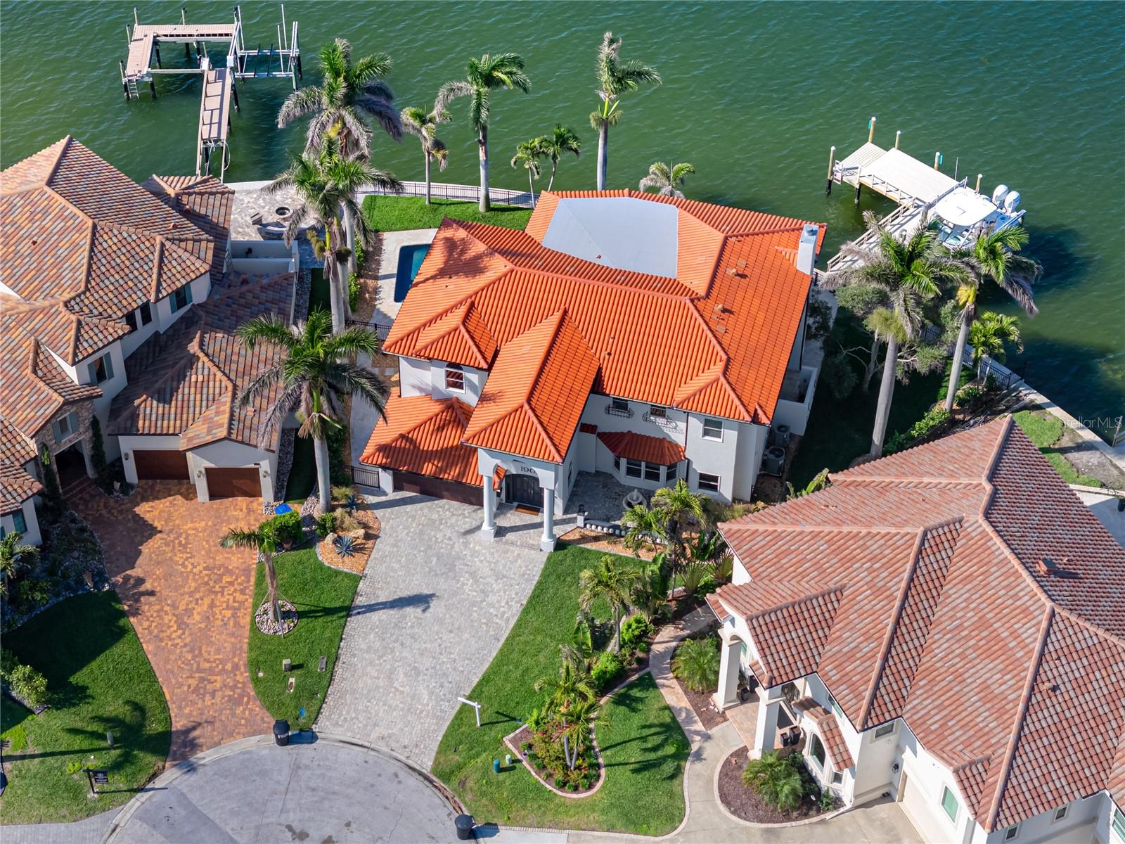 1901 CAROLINA AVE NE, ST PETERSBURG, FL, 33703