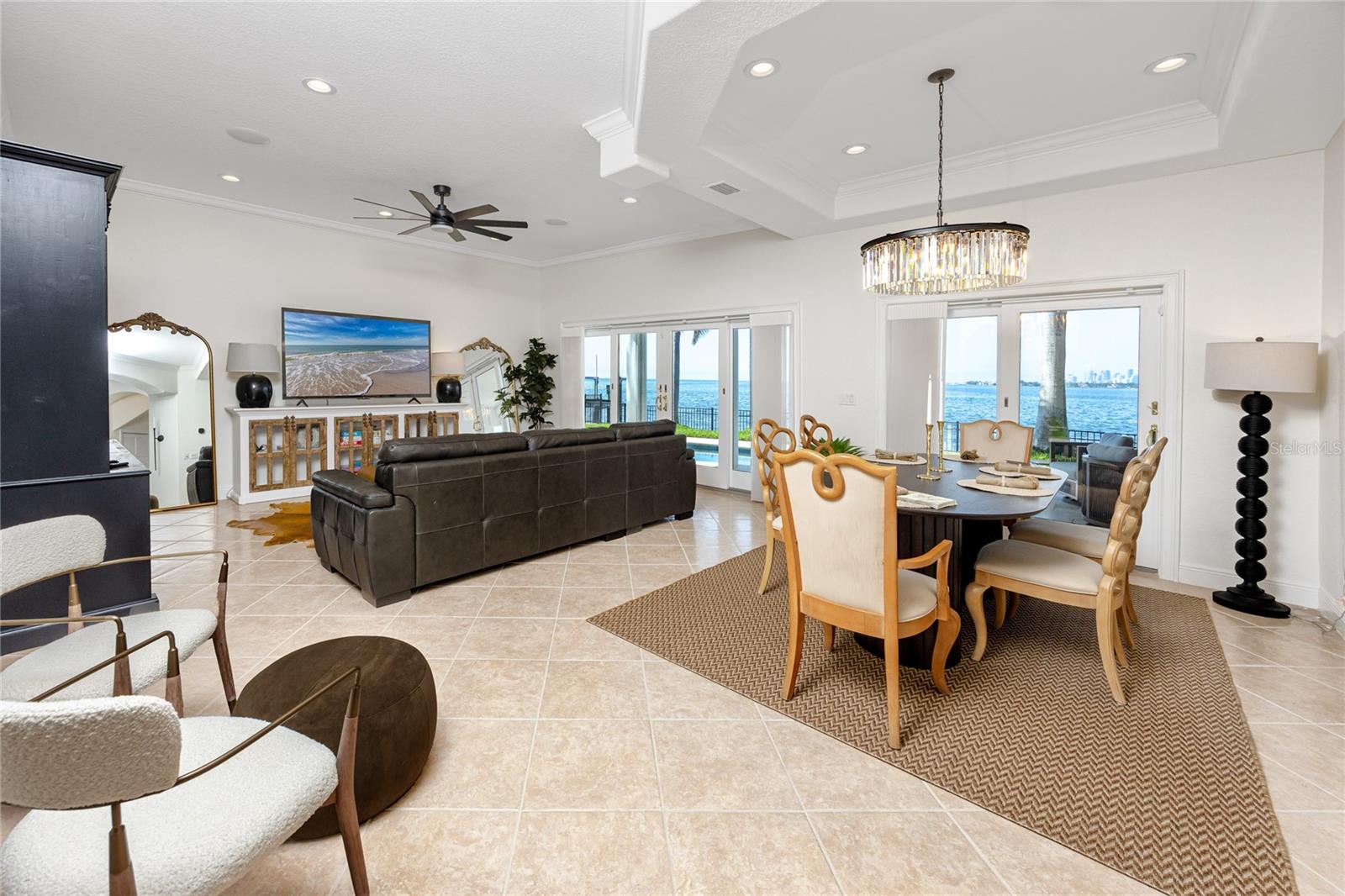 1901 CAROLINA AVE NE, ST PETERSBURG, FL, 33703