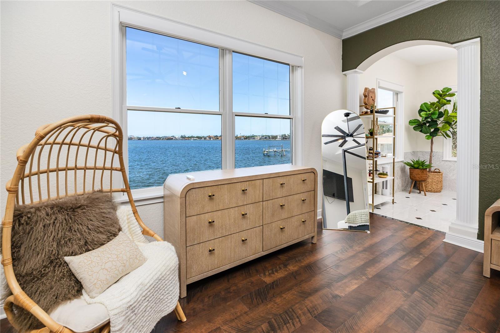 1901 CAROLINA AVE NE, ST PETERSBURG, FL, 33703