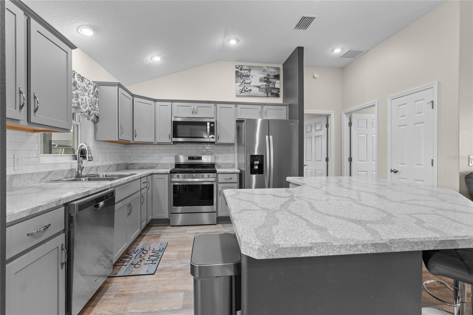 2170 BILLER CIR, THE VILLAGES, FL, 32163