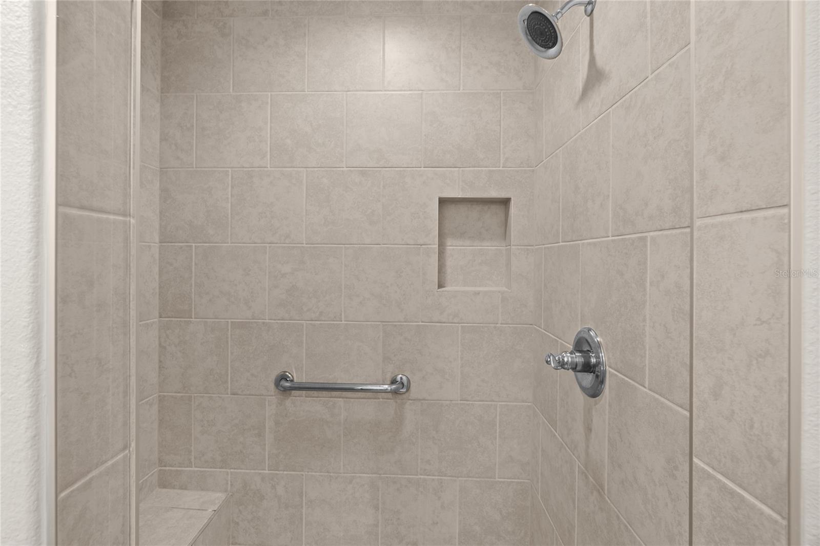 2170 BILLER CIR, THE VILLAGES, FL, 32163