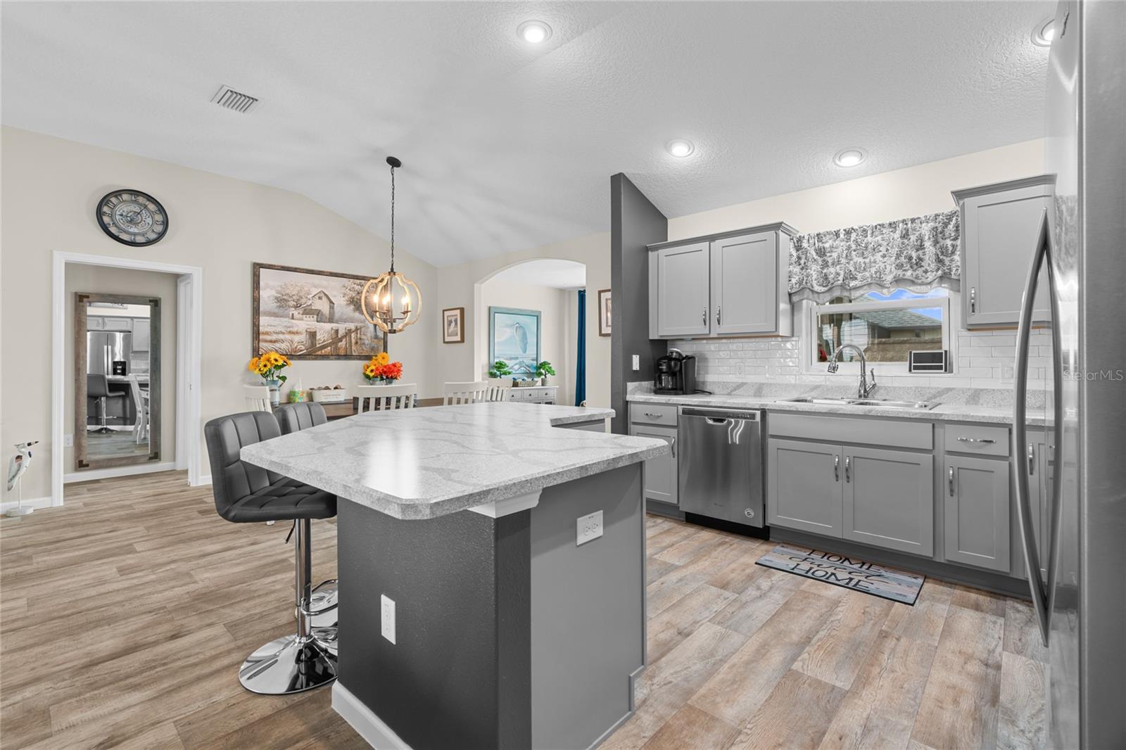 2170 BILLER CIR, THE VILLAGES, FL, 32163