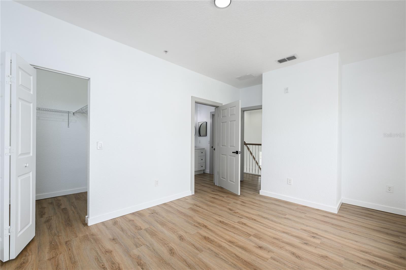 2280 GRAND CENTRAL PKWY #2, ORLANDO, FL, 32839