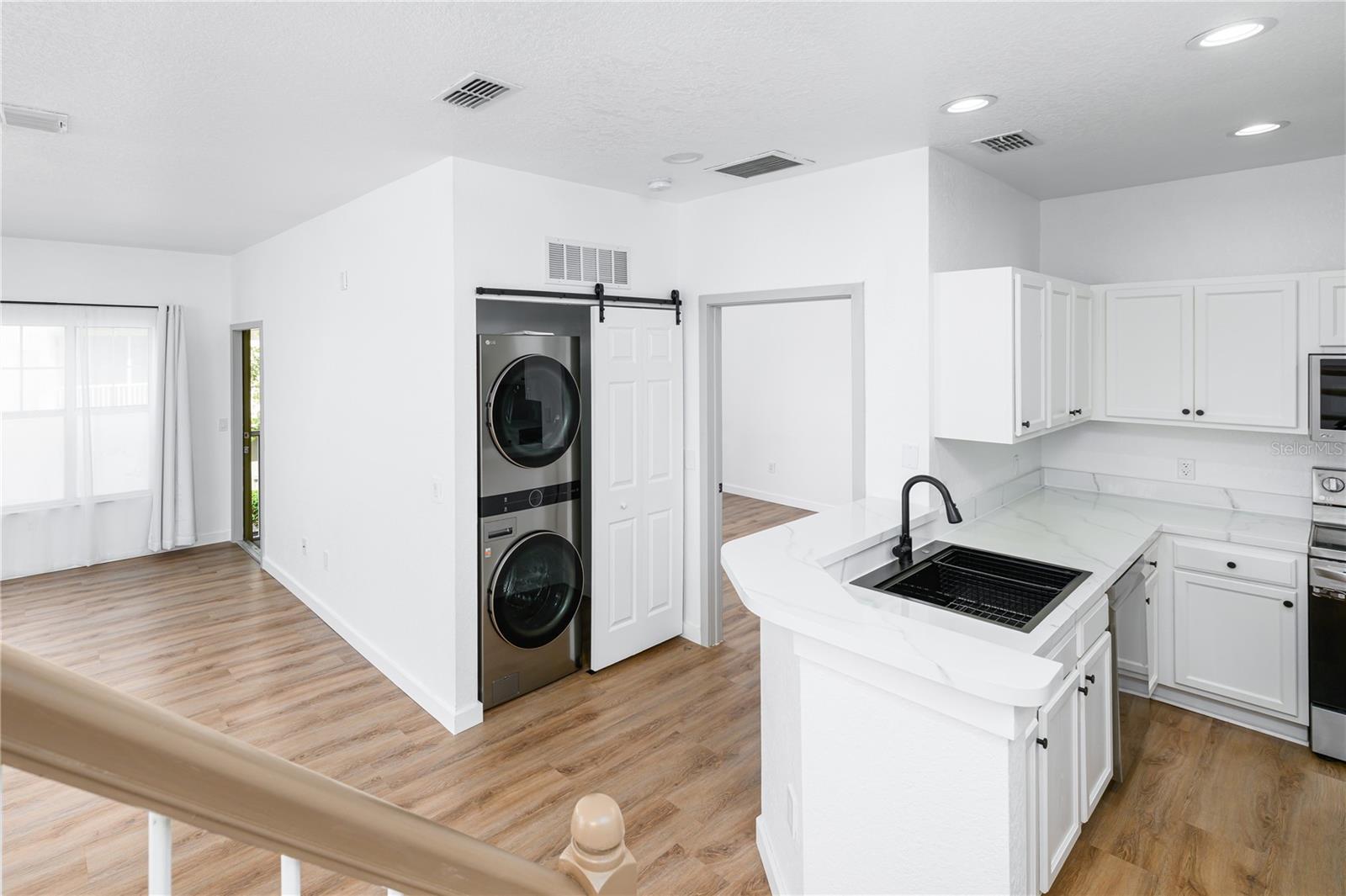 2280 GRAND CENTRAL PKWY #2, ORLANDO, FL, 32839