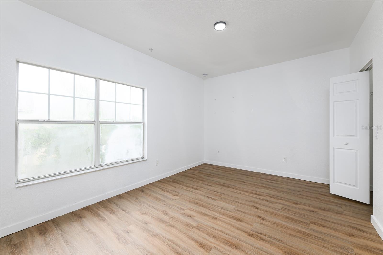 2280 GRAND CENTRAL PKWY #2, ORLANDO, FL, 32839