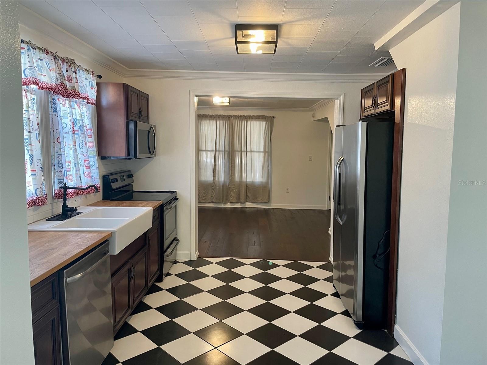 310 S PALMETTO AVE, SANFORD, FL, 32771