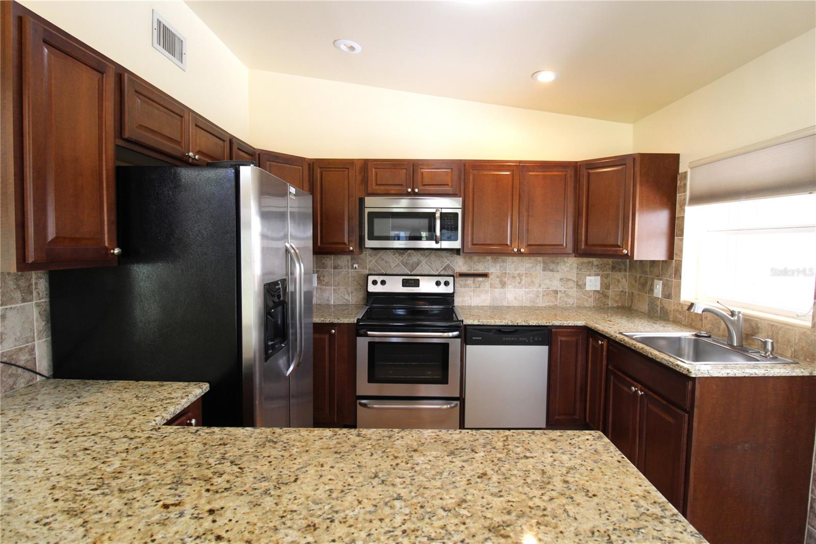 2959 BAY ST, SARASOTA, FL, 34237