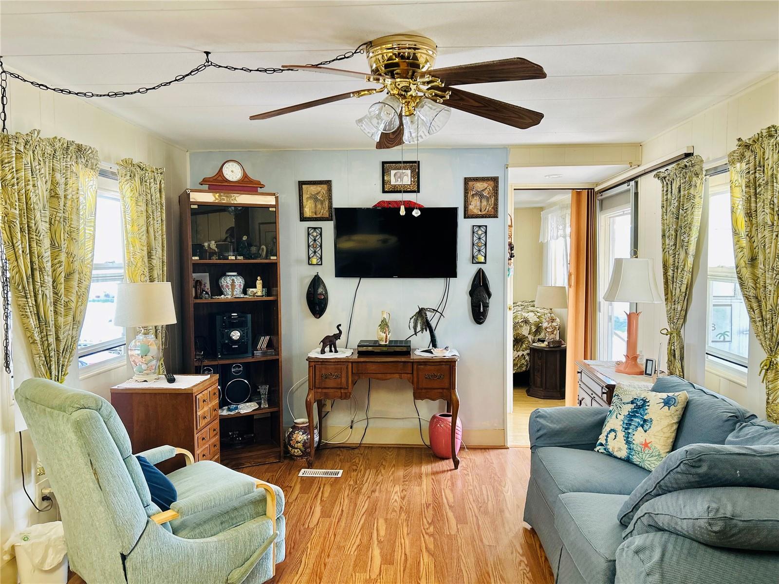 O6297504 Property Photo