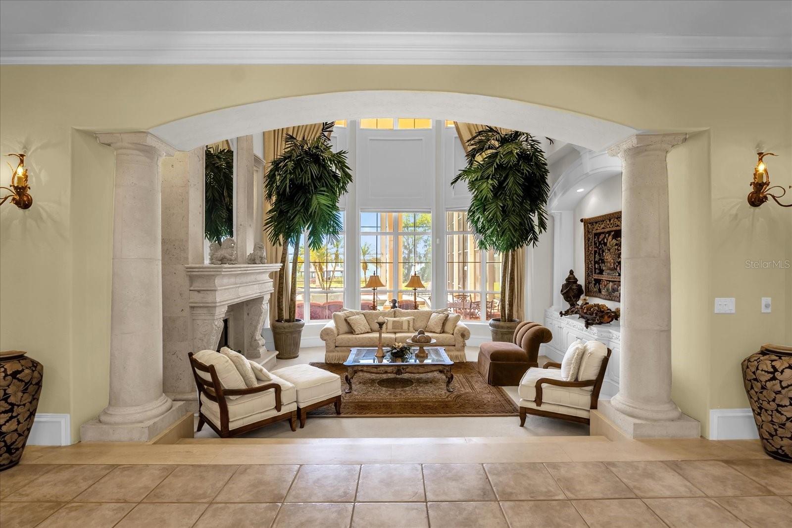 8302 EARLWOOD AVE, MOUNT DORA, FL, 32757