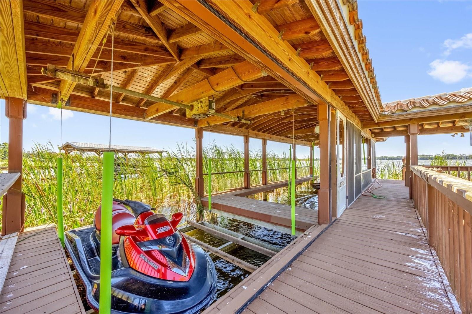 8302 EARLWOOD AVE, MOUNT DORA, FL, 32757