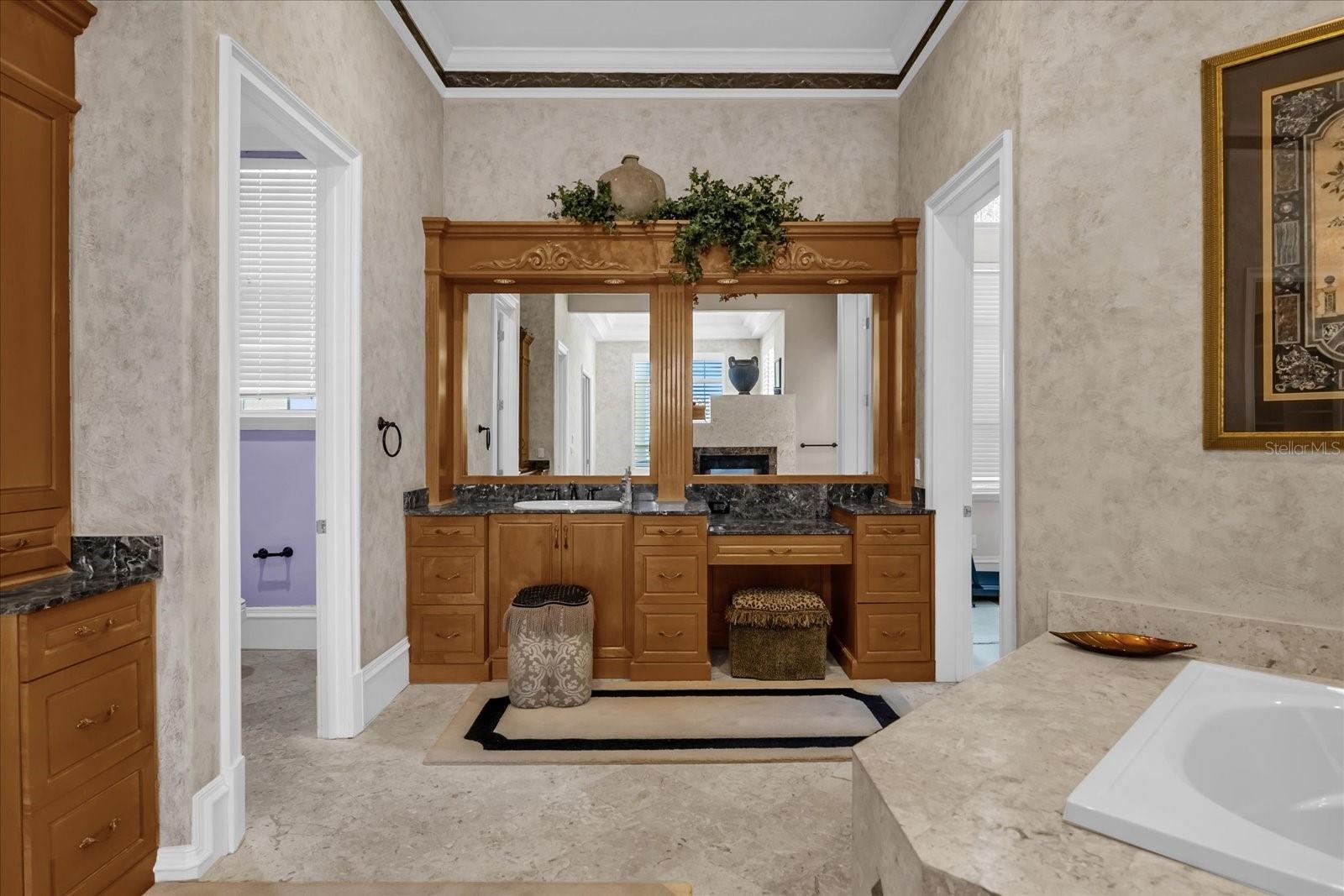 8302 EARLWOOD AVE, MOUNT DORA, FL, 32757