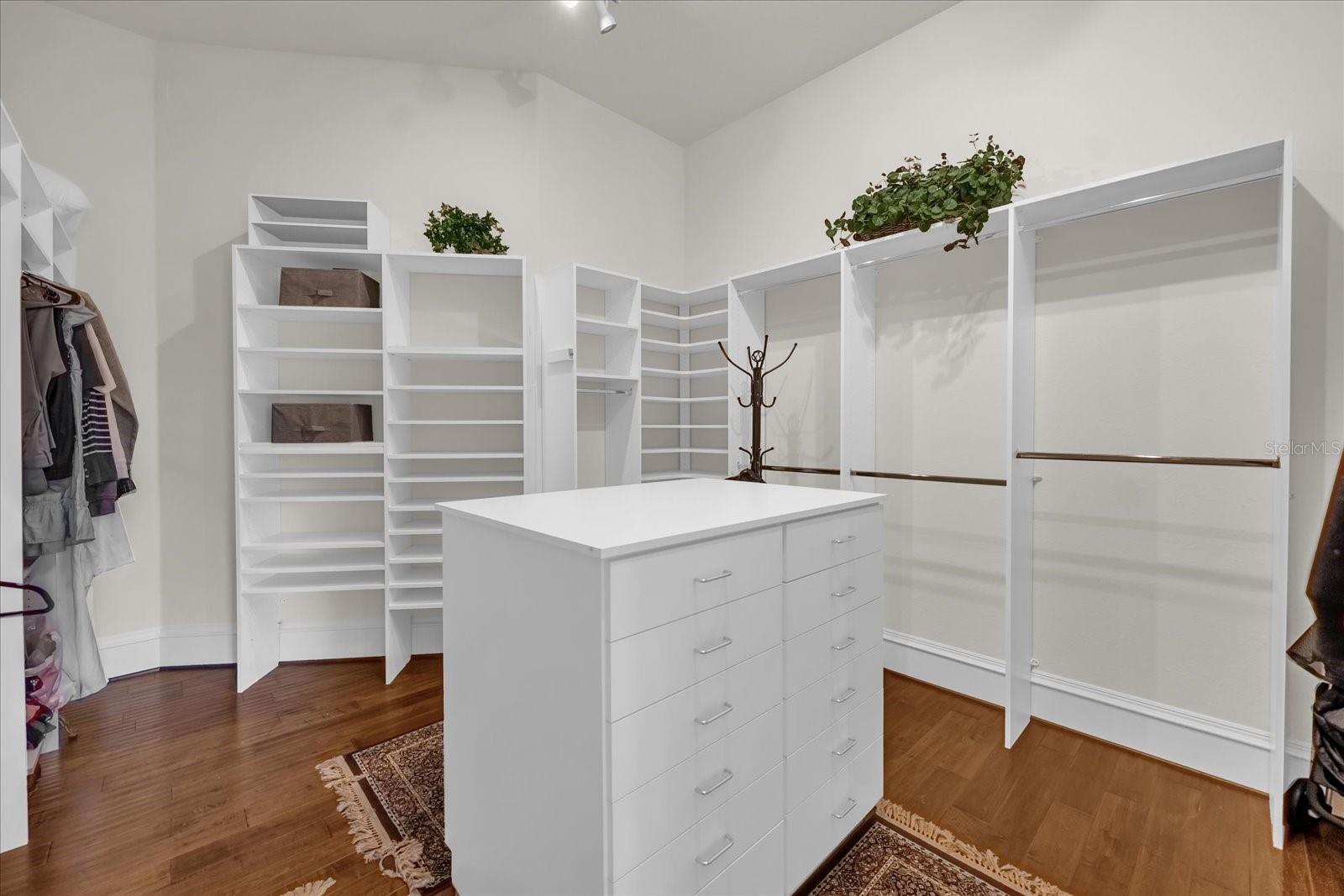 8302 EARLWOOD AVE, MOUNT DORA, FL, 32757