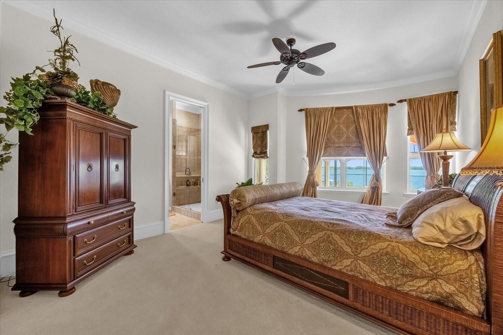 8302 EARLWOOD AVE, MOUNT DORA, FL, 32757